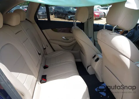 2018 Mercedes-Benz Glc 300 4Matic z USA, uszkodzony, nr VIN WDC0G4KB9JV054848